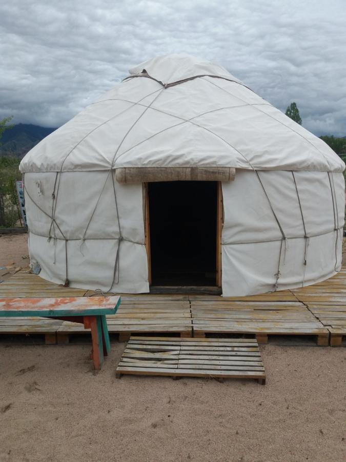 Hotel Yurt Camp Tosor Extérieur photo