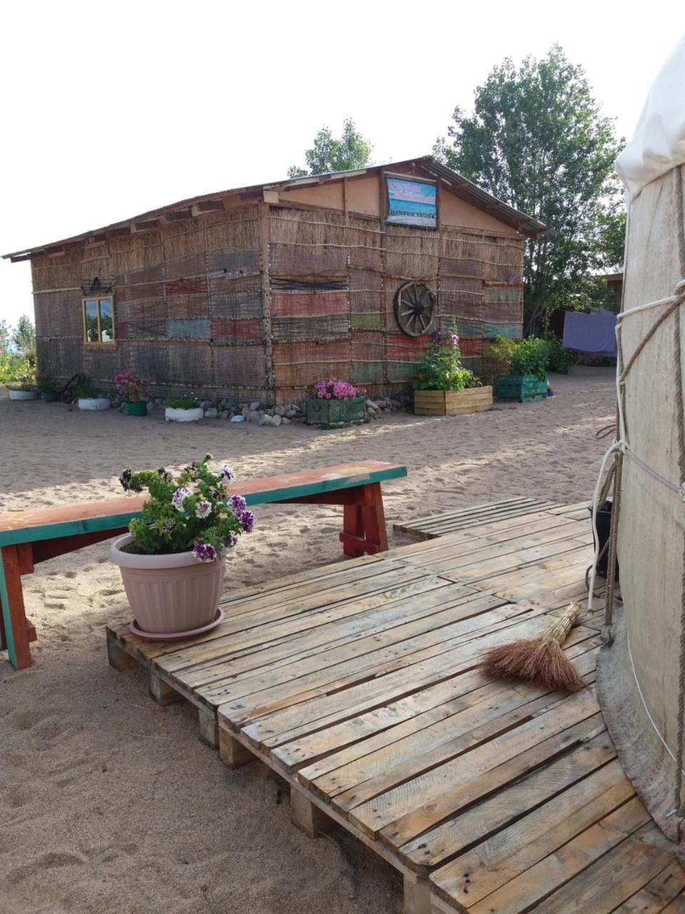 Hotel Yurt Camp Tosor Extérieur photo