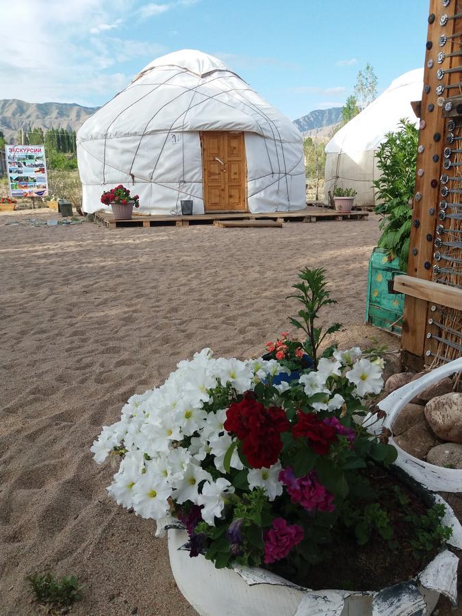 Hotel Yurt Camp Tosor Extérieur photo