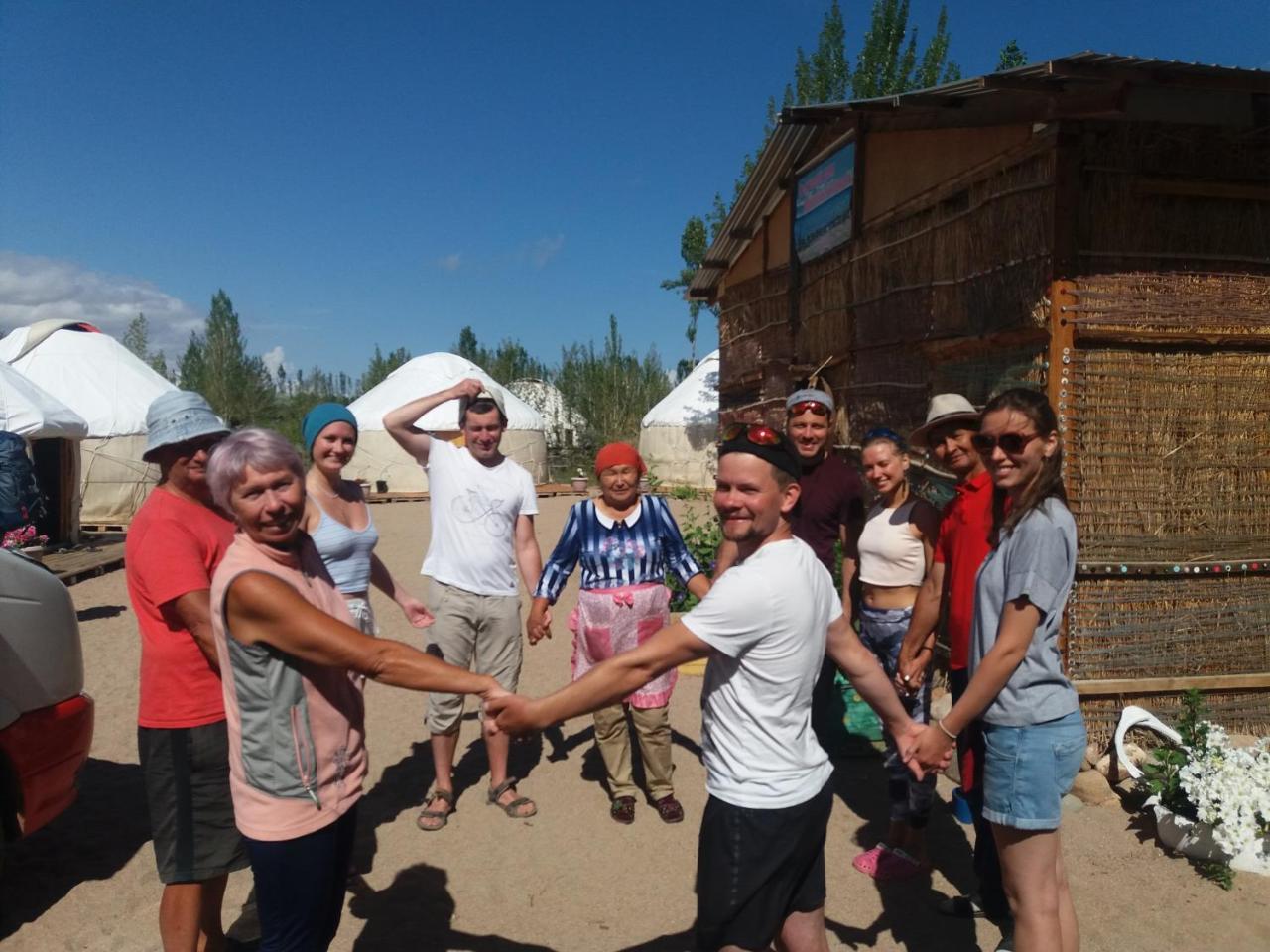 Hotel Yurt Camp Tosor Extérieur photo